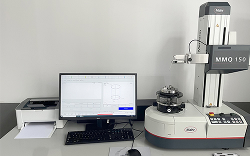 O equipamento de teste é totalmente atualizado para ser importado da Alemanha